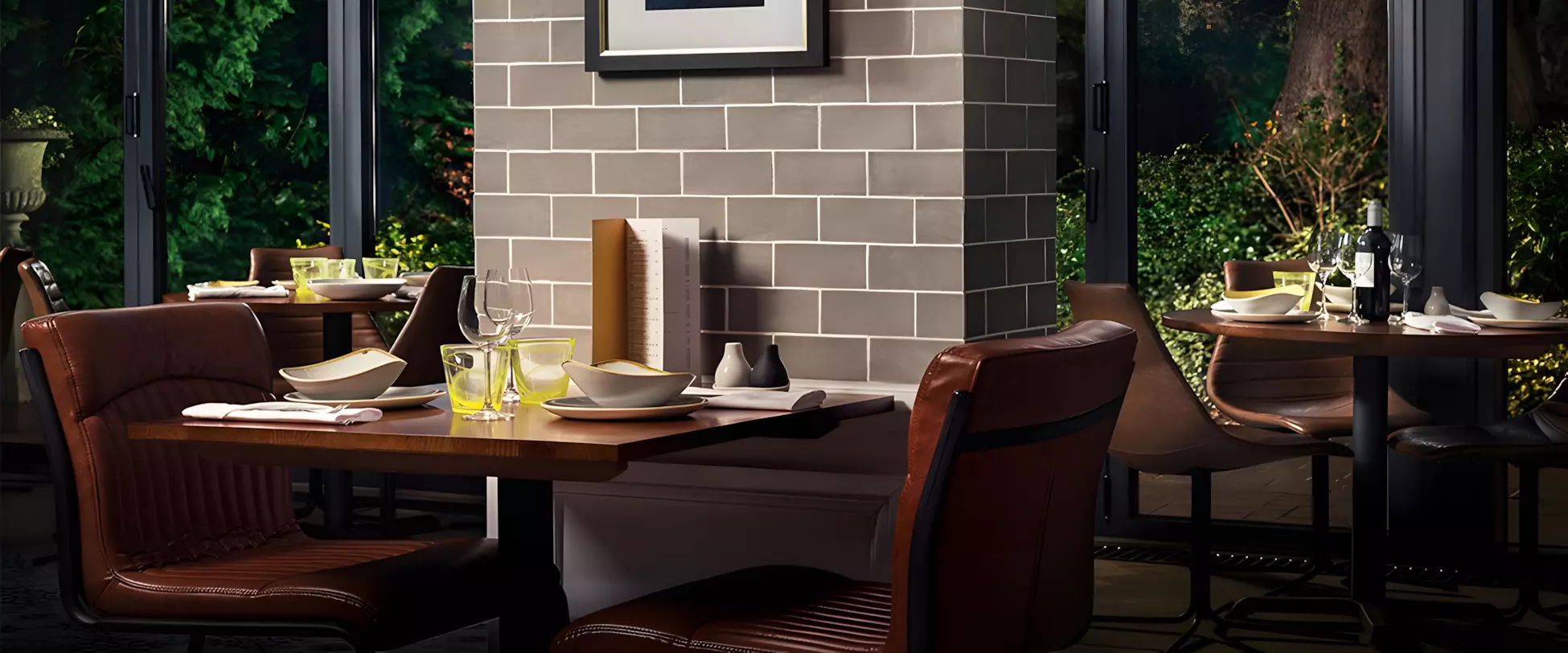 voco® dining brasserie table.